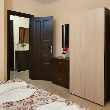 Apartman Feniks *