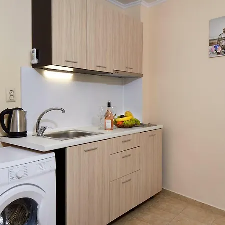 Feniks * ネセバル