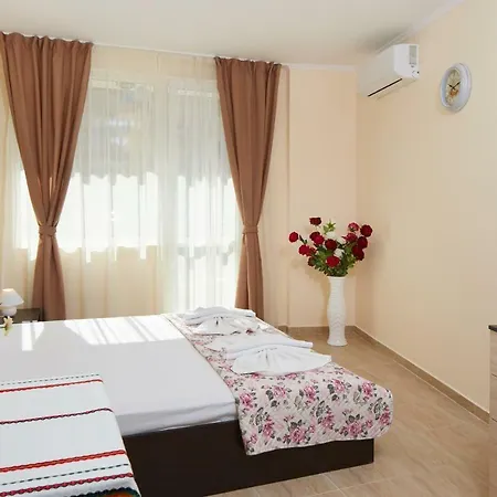 Apartman Feniks *