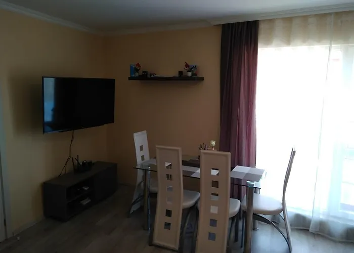 Feniks Апартамент *