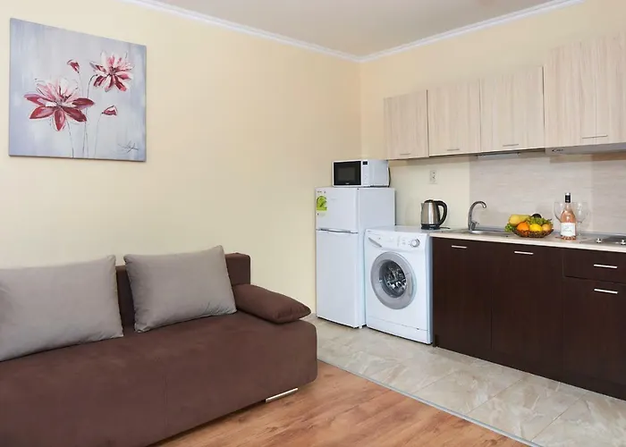 Feniks Несебър