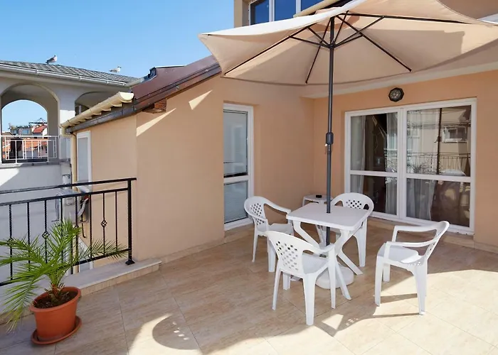 Feniks Апартамент Несебър