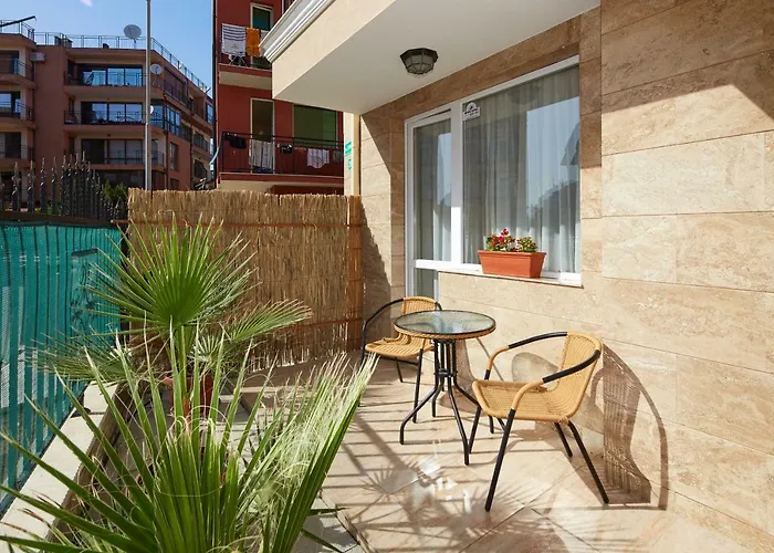 Апартамент Feniks